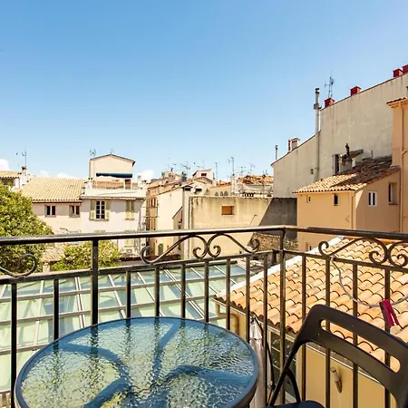 61 Place Nationale Antibes