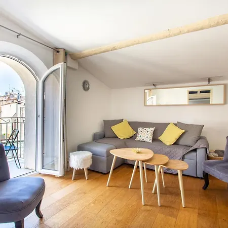 61 Place Nationale * Antibes