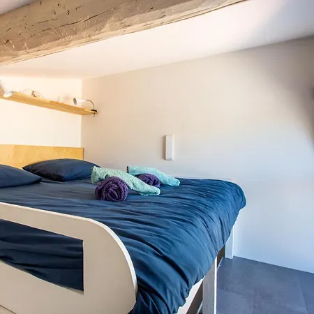 Apartment 61 Place Nationale