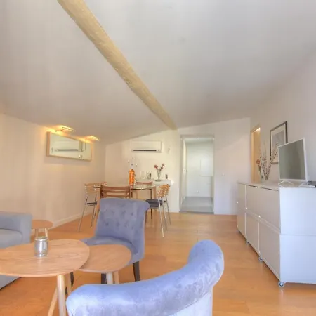 Appartement 61 Place Nationale